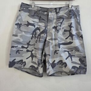 Patagonia Shorts Men's Size 35 Gray Camo Hiking Outdoors Beach Pockets